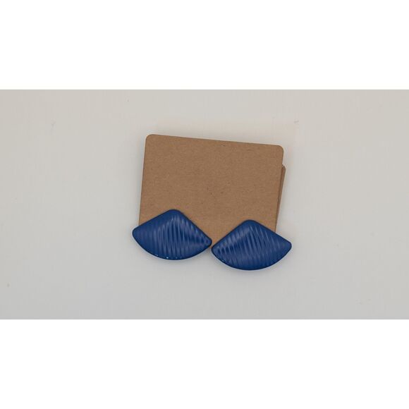 Vintage 80s Blue Plastic Clip-On Earrings – Retro Geometric Statement Jewelry - Picture 1 of 2